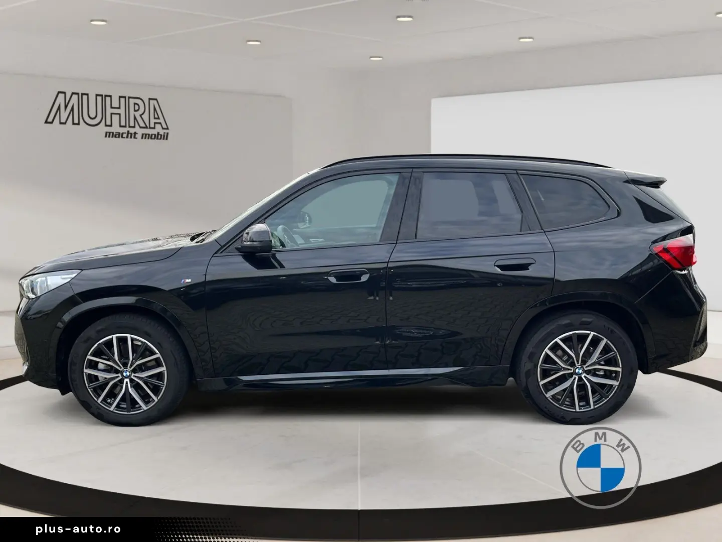 BMW X1 xDrive23d M Sport 18  AHK Pano Massage Memory