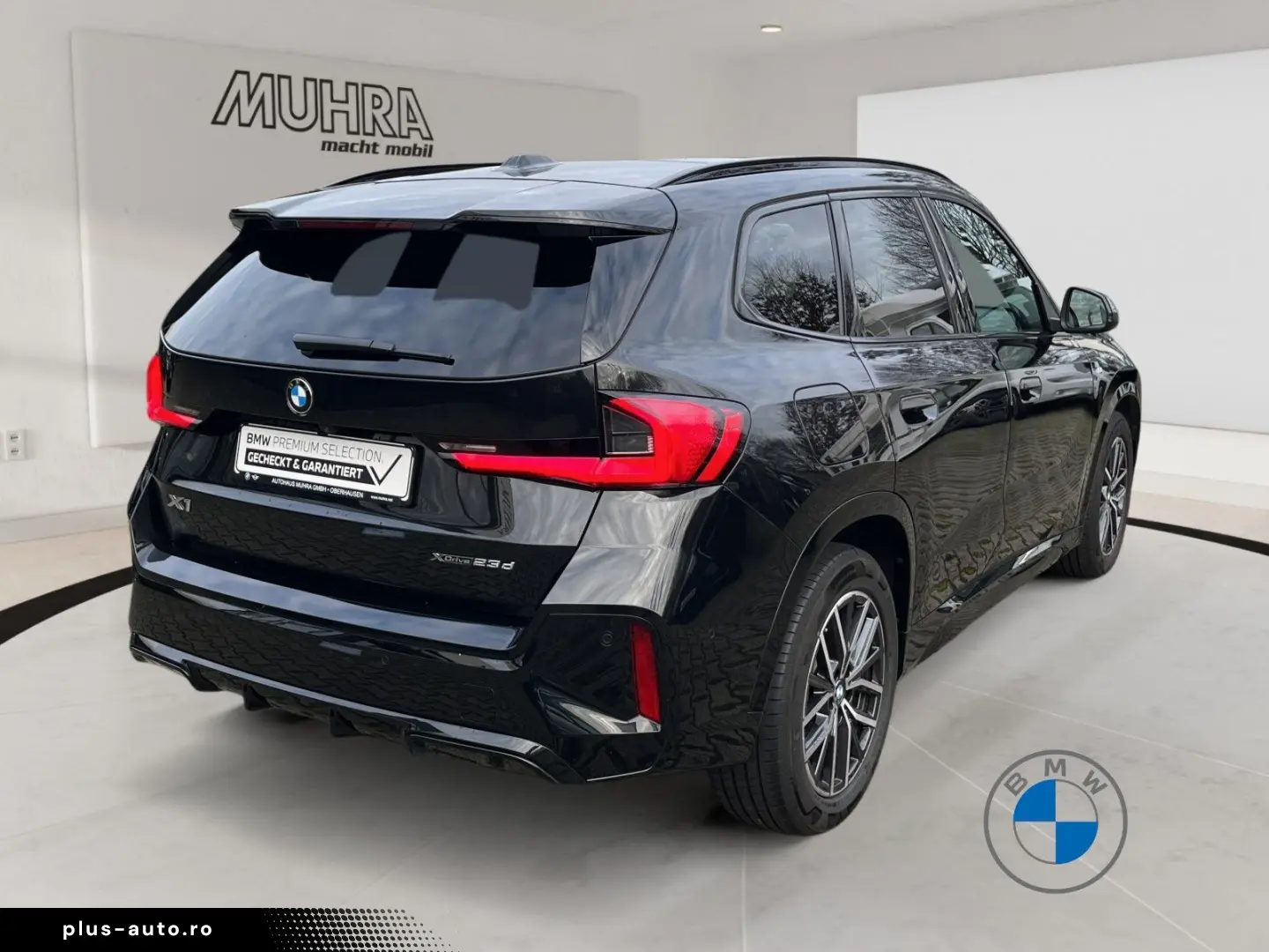 BMW X1 xDrive23d M Sport 18  AHK Pano Massage Memory