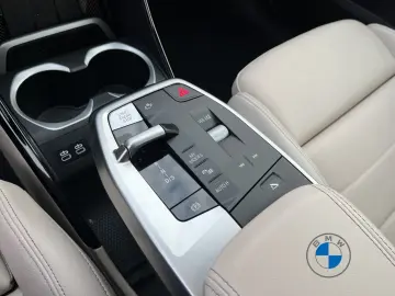 BMW X1 xDrive23d M Sport 18  AHK Pano Massage Memory