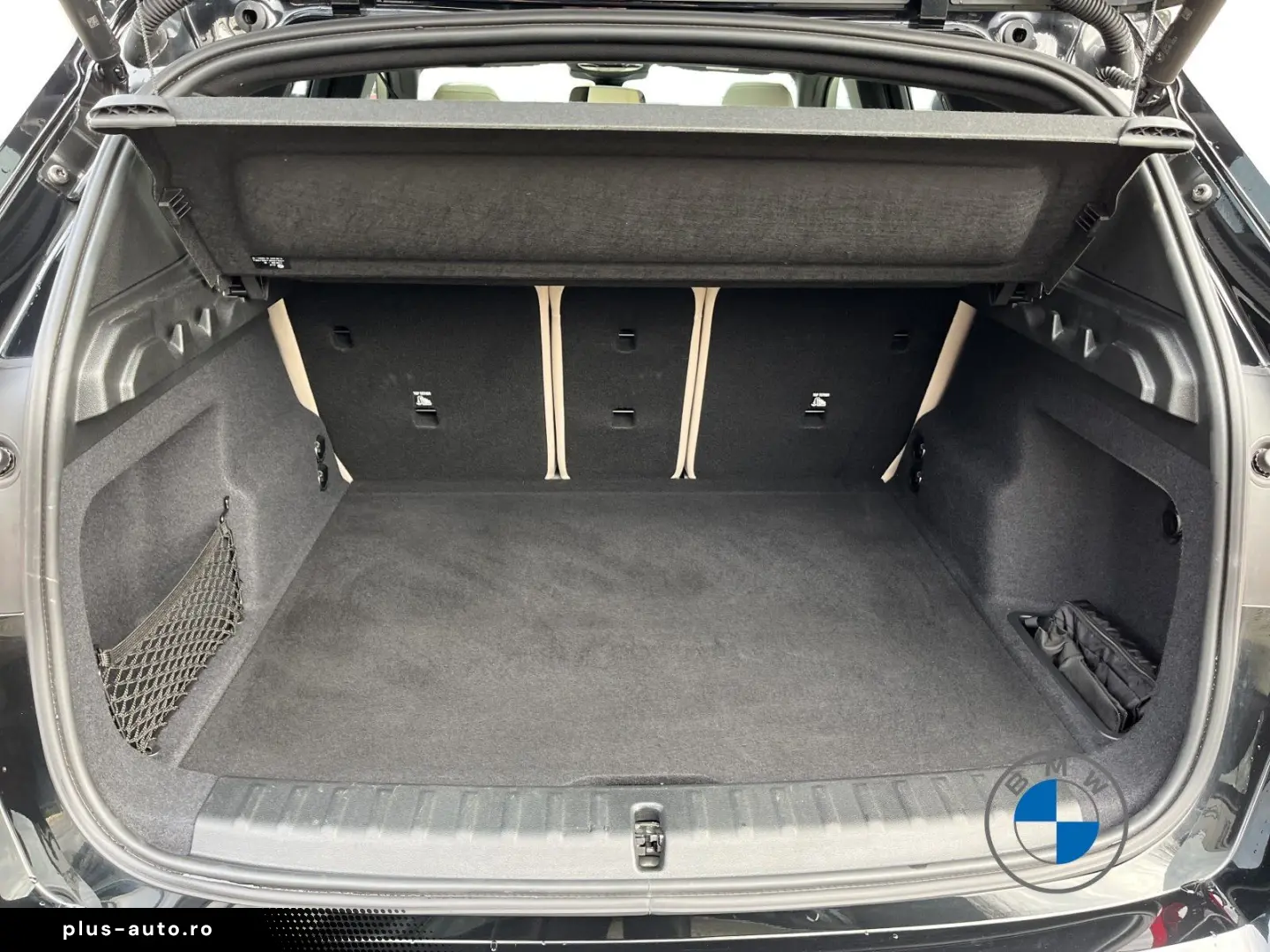 BMW X1 xDrive23d M Sport 18  AHK Pano Massage Memory