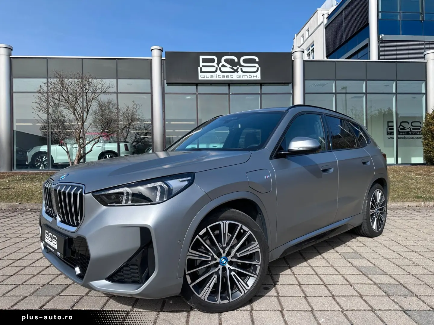 BMW X1 30e xDr M Sport ACC HUD PANO HARMAN AHK VOLL