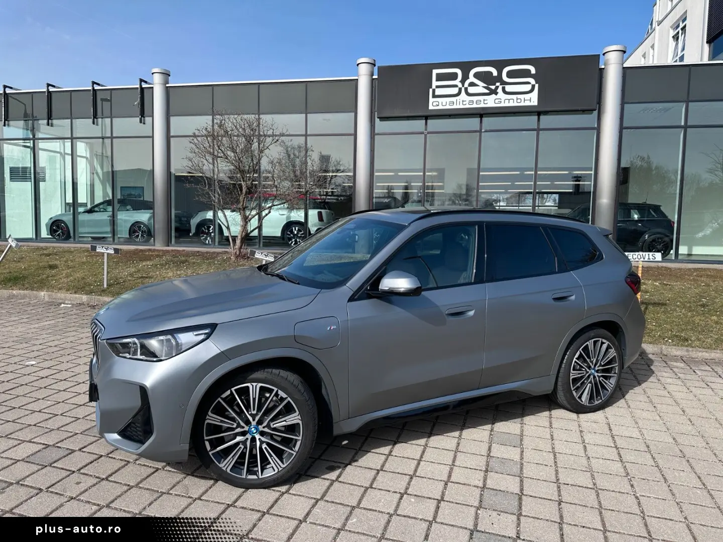 BMW X1 30e xDr M Sport ACC HUD PANO HARMAN AHK VOLL