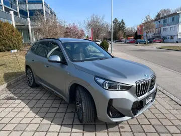 BMW X1 30e xDr M Sport ACC HUD PANO HARMAN AHK VOLL