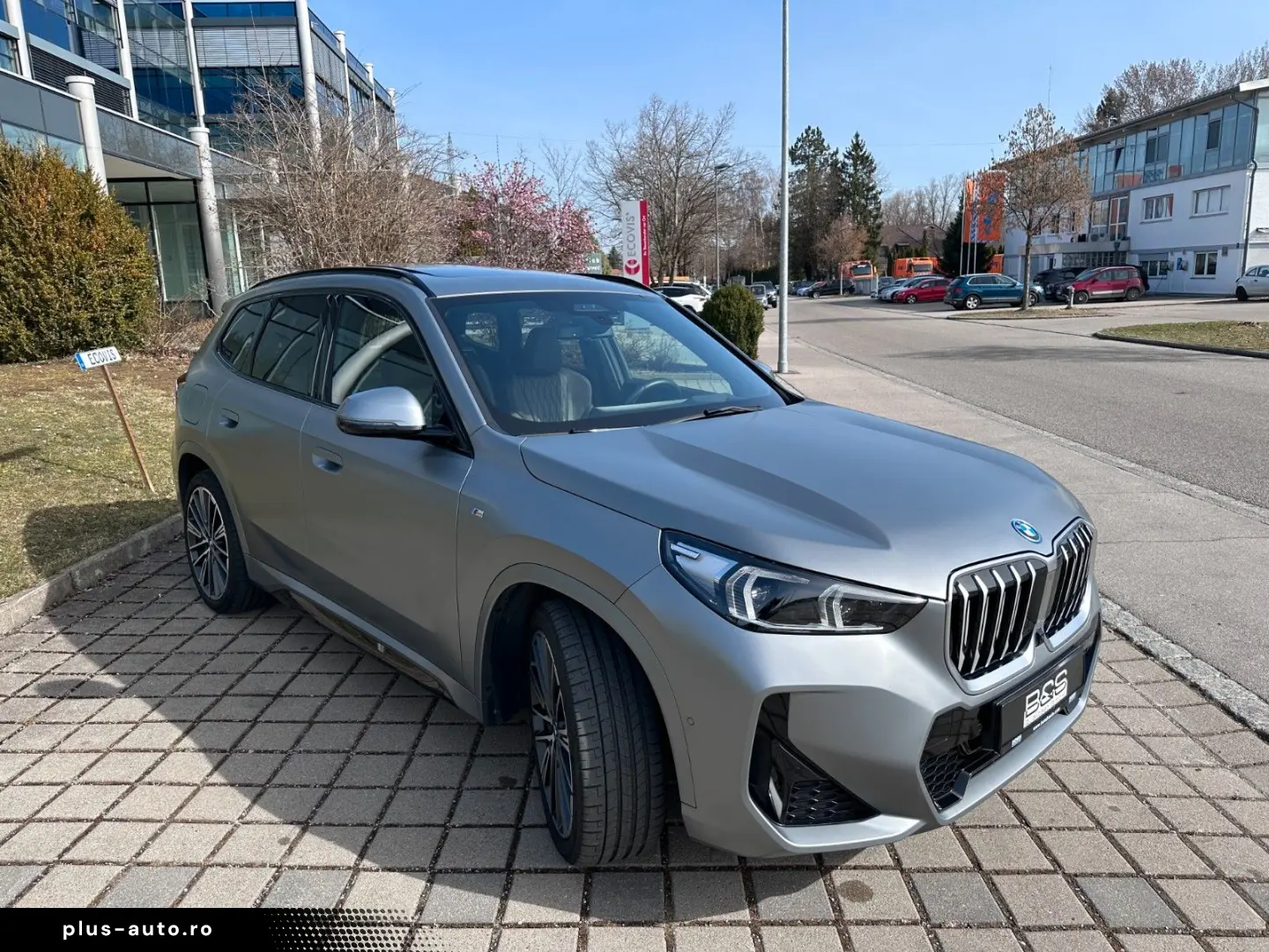 BMW X1 30e xDr M Sport ACC HUD PANO HARMAN AHK VOLL