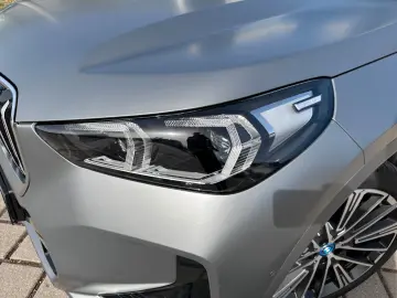 BMW X1 30e xDr M Sport ACC HUD PANO HARMAN AHK VOLL