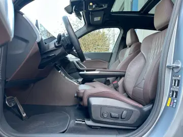 BMW X1 30e xDr M Sport ACC HUD PANO HARMAN AHK VOLL