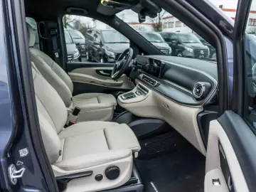 MERCEDES-BENZ V 300 d 4M AVANTGARDE Lang AMG Night 360  AHK