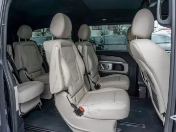 MERCEDES-BENZ V 300 d 4M AVANTGARDE Lang AMG Night 360  AHK