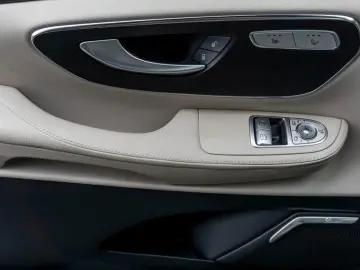 MERCEDES-BENZ V 300 d 4M AVANTGARDE Lang AMG Night 360  AHK