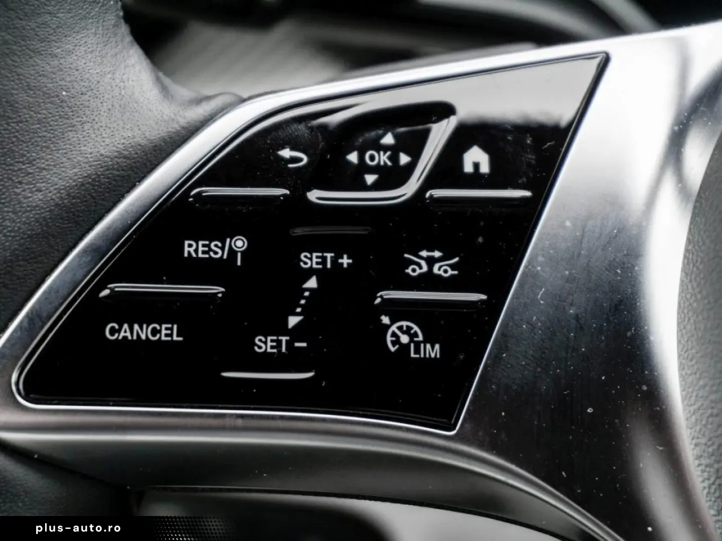 MERCEDES-BENZ V 300 d 4M AVANTGARDE Lang AMG Night 360  AHK