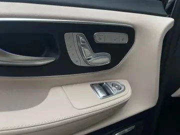 MERCEDES-BENZ V 300 d 4M EXCLUSIVE Lang StHz Pano Augmented