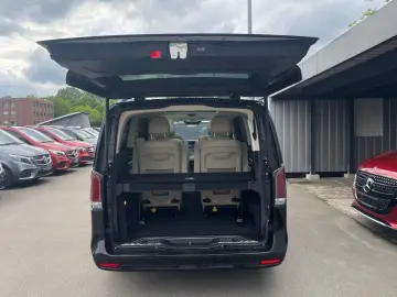 MERCEDES-BENZ V 300 d 4M EXCLUSIVE Lang StHz Pano Augmented