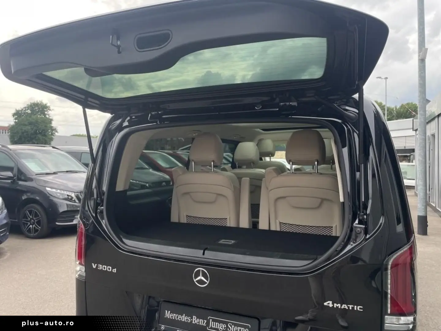 MERCEDES-BENZ V 300 d 4M EXCLUSIVE Lang StHz Pano Augmented