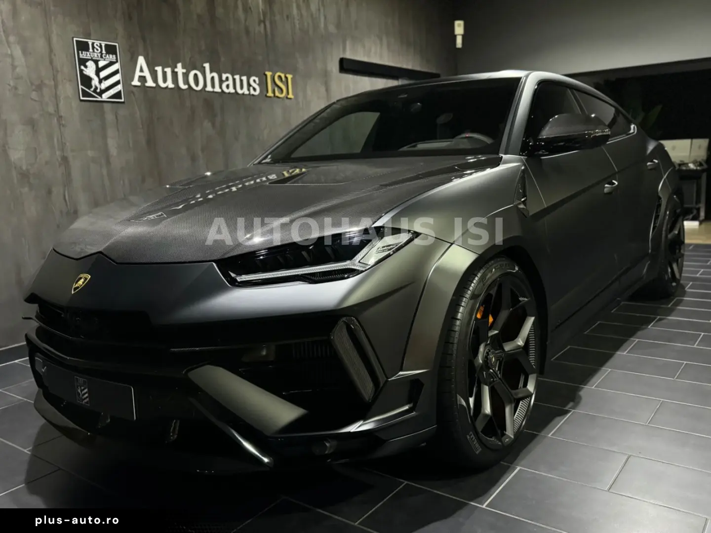 LAMBORGHINI Urus S NOVITEC ESTESO WIDEBODY NERO MATT CARBON