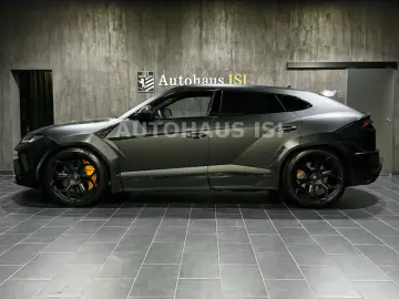 LAMBORGHINI Urus S NOVITEC ESTESO WIDEBODY NERO MATT CARBON