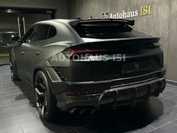 LAMBORGHINI Urus S NOVITEC ESTESO WIDEBODY NERO MATT CARBON