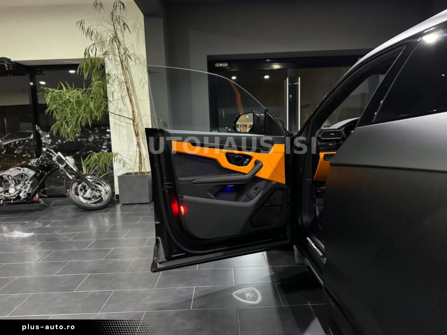 LAMBORGHINI Urus S NOVITEC ESTESO WIDEBODY NERO MATT CARBON