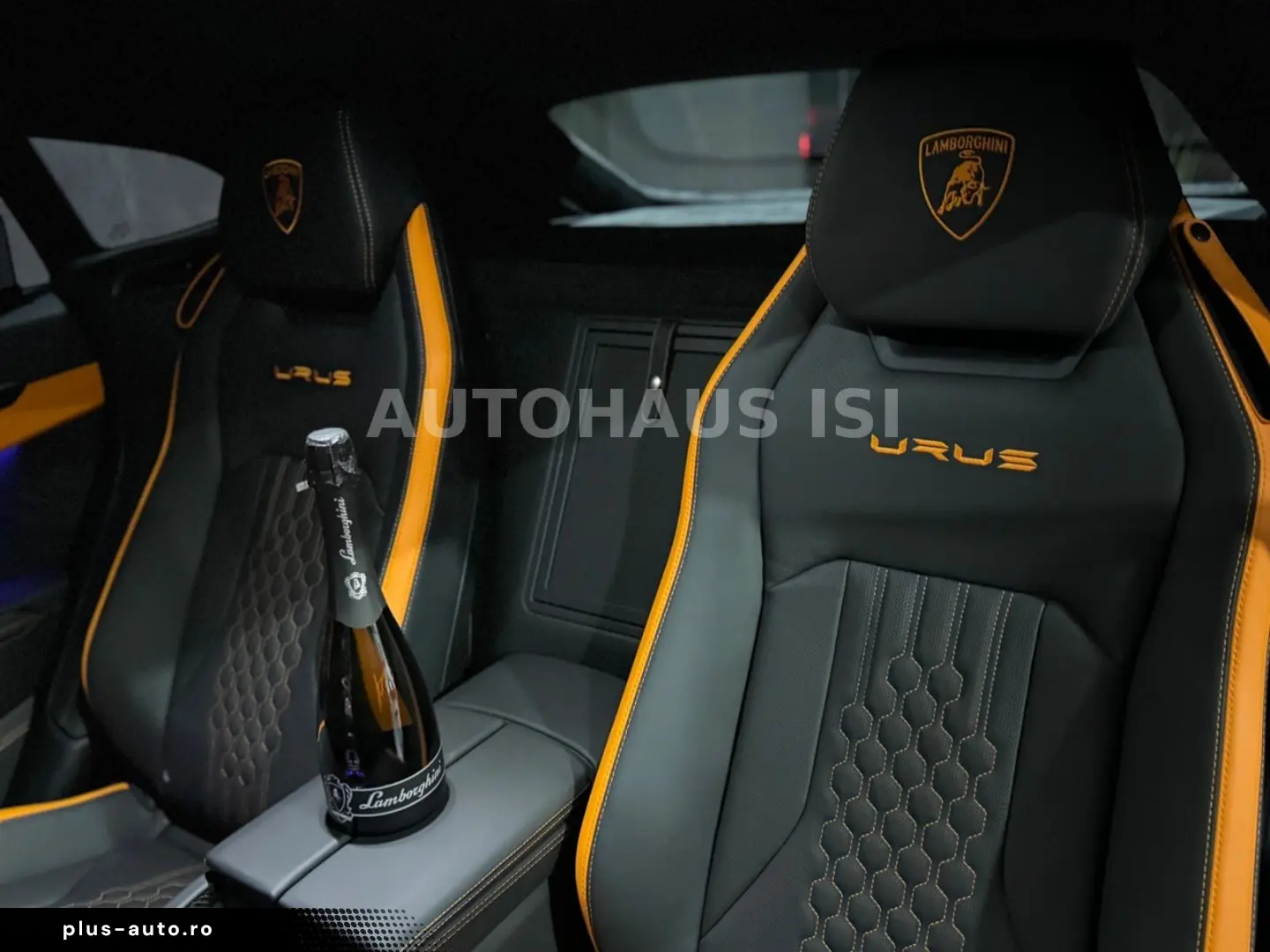 LAMBORGHINI Urus S NOVITEC ESTESO WIDEBODY NERO MATT CARBON