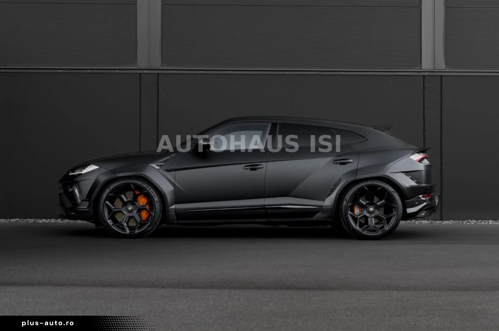 LAMBORGHINI Urus S NOVITEC ESTESO WIDEBODY NERO MATT CARBON