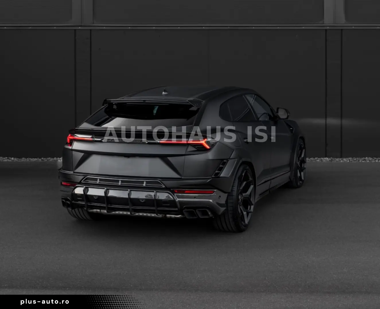 LAMBORGHINI Urus S NOVITEC ESTESO WIDEBODY NERO MATT CARBON