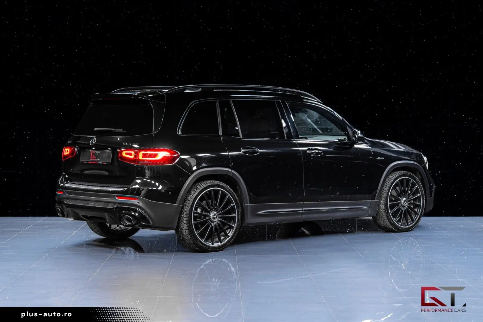 MERCEDES-BENZ GLB 35 AMG 4M Pano 21  Carbon-optics