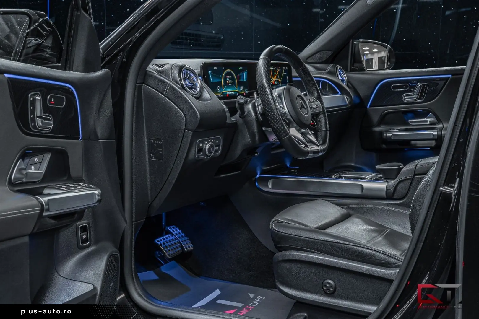 MERCEDES-BENZ GLB 35 AMG 4M Pano 21  Carbon-optics