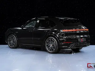 PORSCHE Cayenne E-Hyb FACELIFT SpDesign Pano PassDisplay