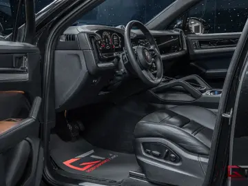 PORSCHE Cayenne E-Hyb FACELIFT SpDesign Pano PassDisplay