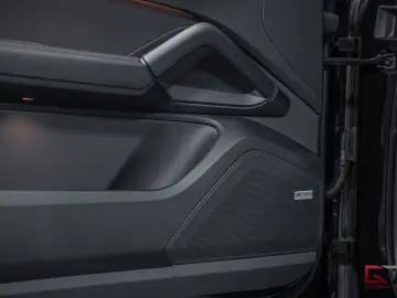 PORSCHE Cayenne E-Hyb FACELIFT SpDesign Pano PassDisplay