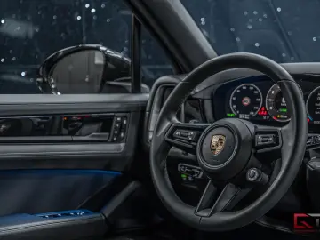 PORSCHE Cayenne E-Hyb FACELIFT SpDesign Pano PassDisplay