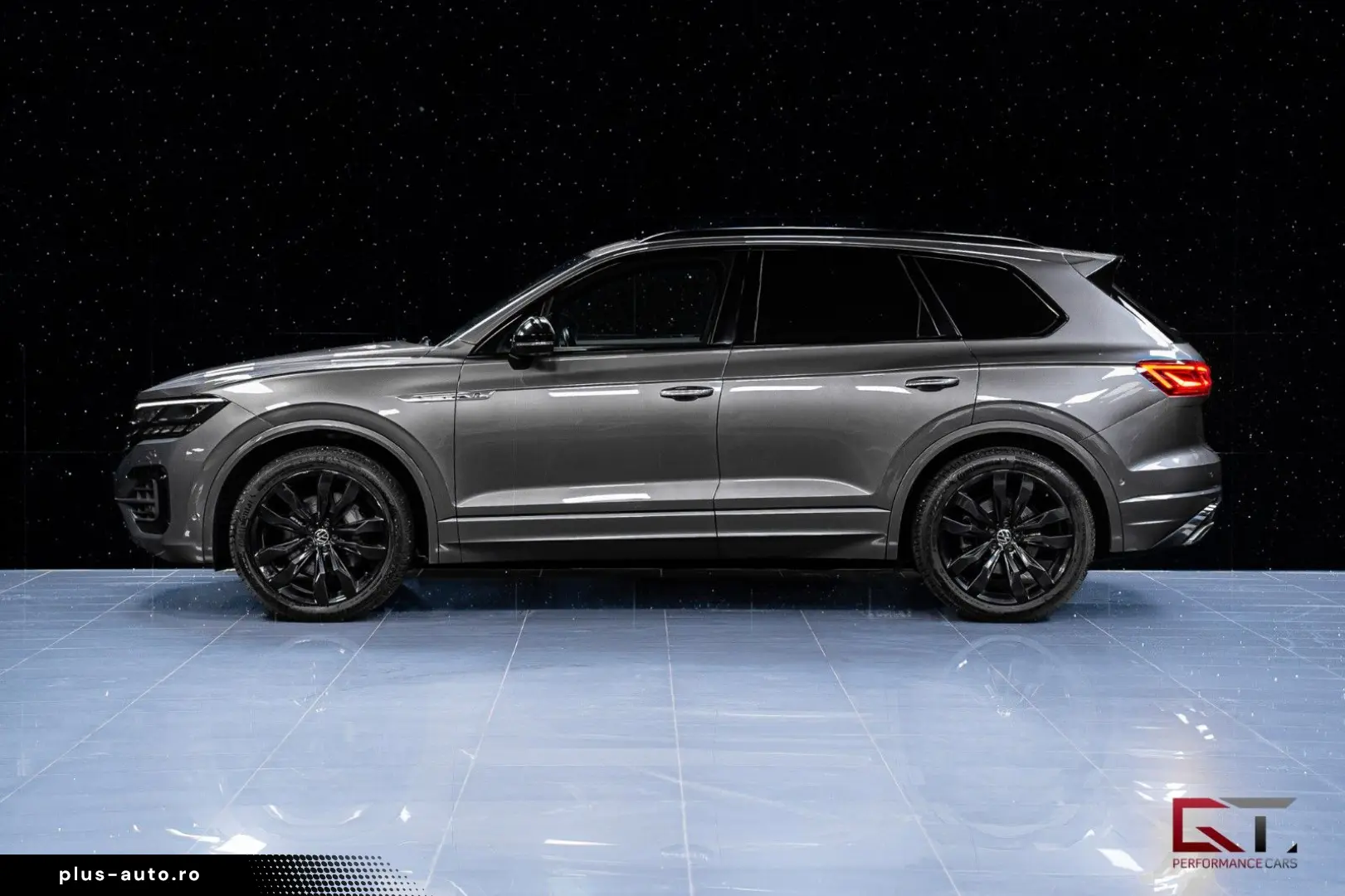 VW Touareg 3.0 V6 TDI 4M R-Line Innovation 21  Pano