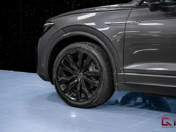 VW Touareg 3.0 V6 TDI 4M R-Line Innovation 21  Pano