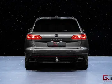 VW Touareg 3.0 V6 TDI 4M R-Line Innovation 21  Pano