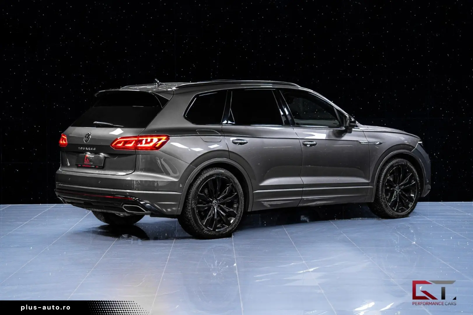 VW Touareg 3.0 V6 TDI 4M R-Line Innovation 21  Pano