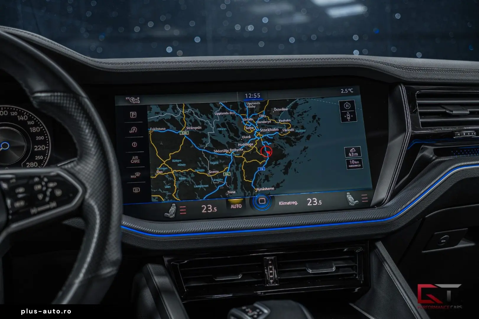 VW Touareg 3.0 V6 TDI 4M R-Line Innovation 21  Pano