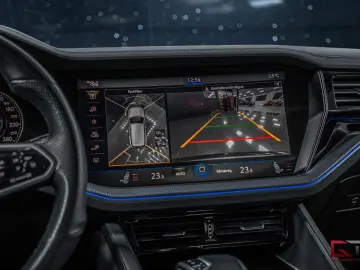 VW Touareg 3.0 V6 TDI 4M R-Line Innovation 21  Pano