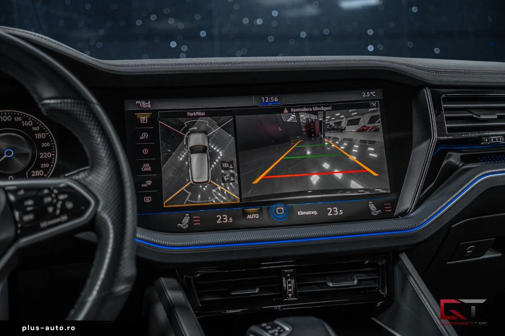 VW Touareg 3.0 V6 TDI 4M R-Line Innovation 21  Pano