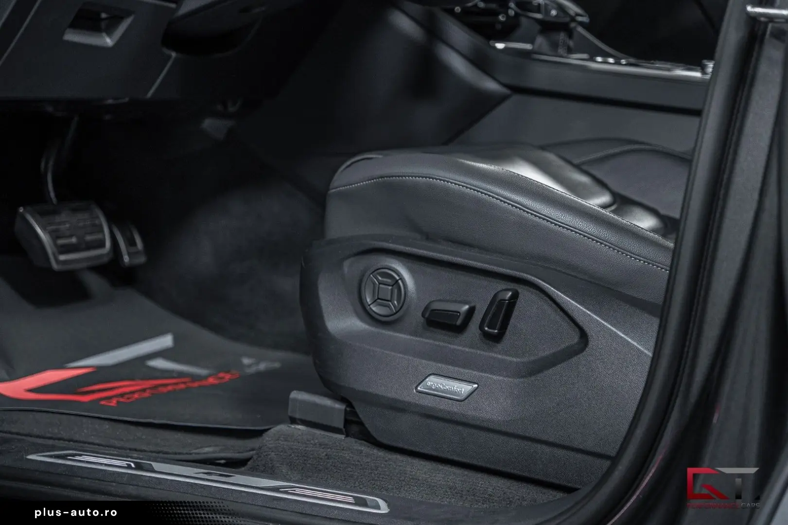 VW Touareg 3.0 V6 TDI 4M R-Line Innovation 21  Pano