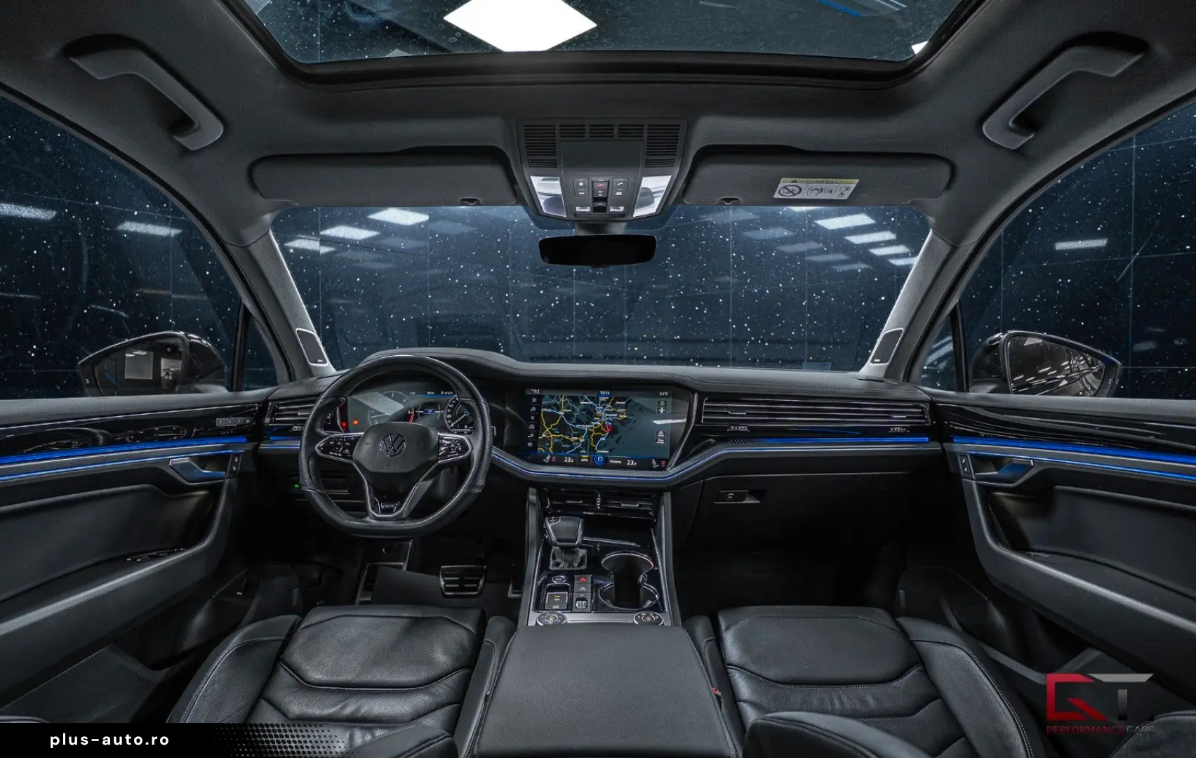 VW Touareg 3.0 V6 TDI 4M R-Line Innovation 21  Pano