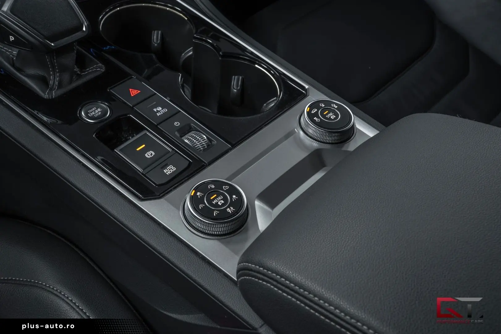 VW Touareg 3.0 V6 TDI 4M R-Line Innovation 21  Pano