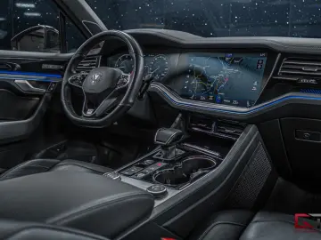 VW Touareg 3.0 V6 TDI 4M R-Line Innovation 21  Pano