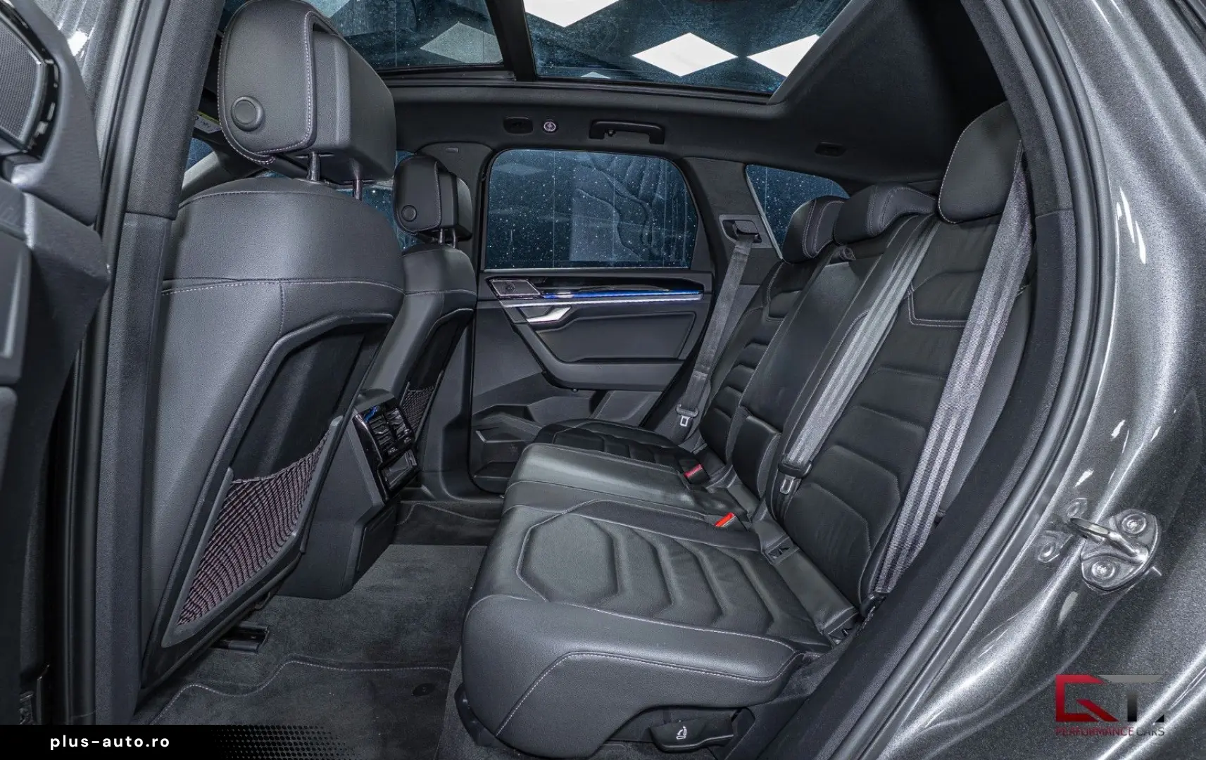 VW Touareg 3.0 V6 TDI 4M R-Line Innovation 21  Pano