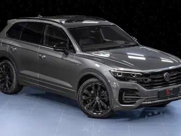 VW Touareg 3.0 V6 TDI 4M R-Line Innovation 21  Pano