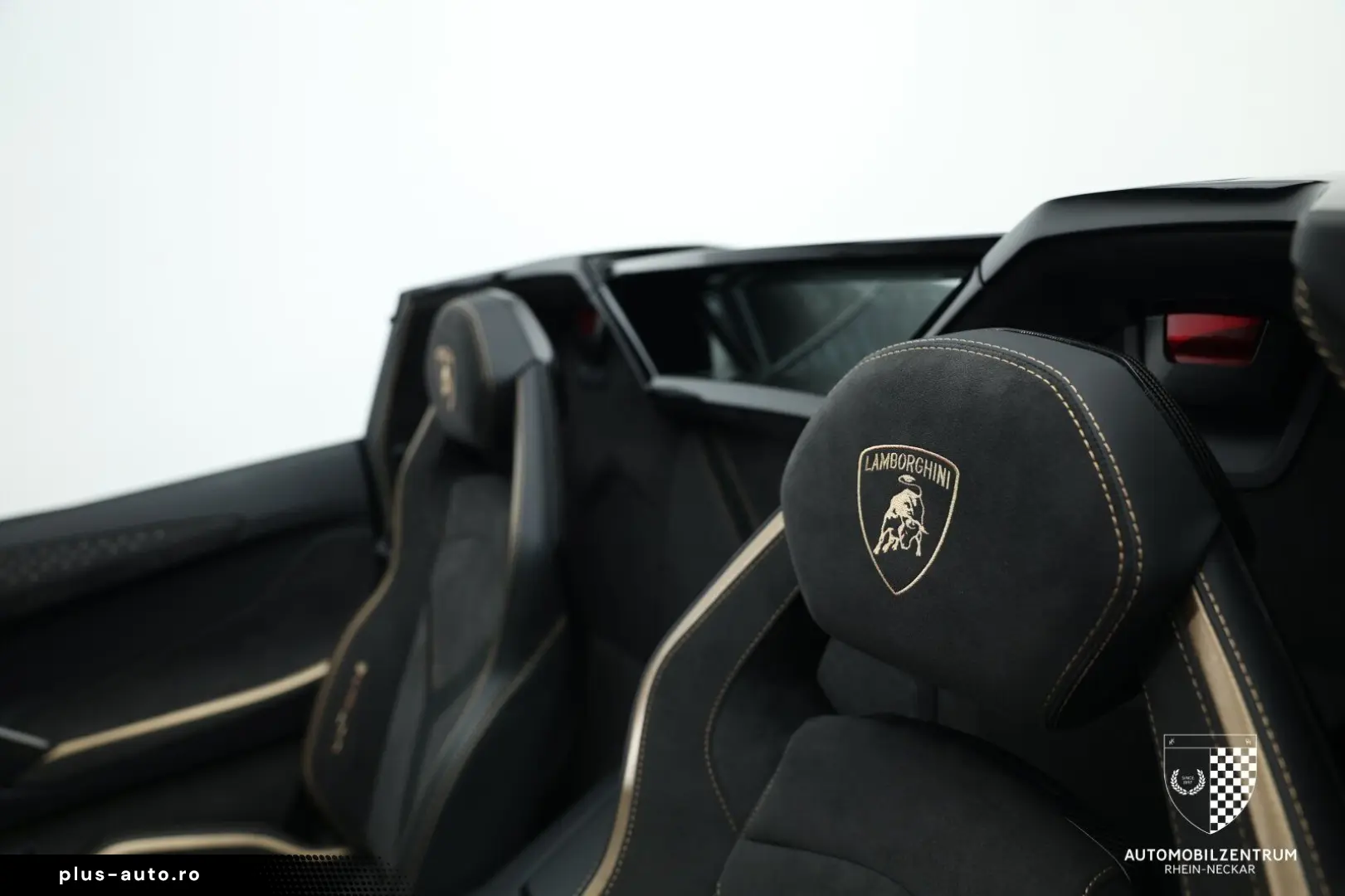 LAMBORGHINI Aventador Ultimae Roadster 1 of 250 FullCarbon