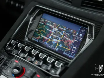 LAMBORGHINI Aventador Ultimae Roadster 1 of 250 FullCarbon