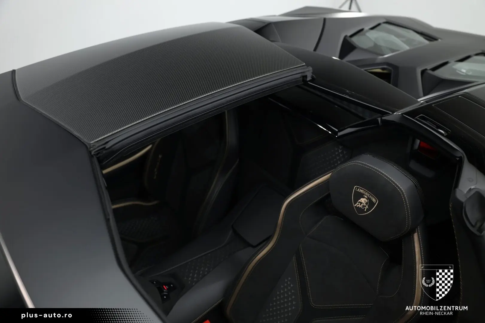 LAMBORGHINI Aventador Ultimae Roadster 1 of 250 FullCarbon
