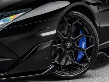 LAMBORGHINI Aventador SVJ Roadster