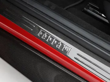 FERRARI Roma Spider - ROSSO IMOLA20