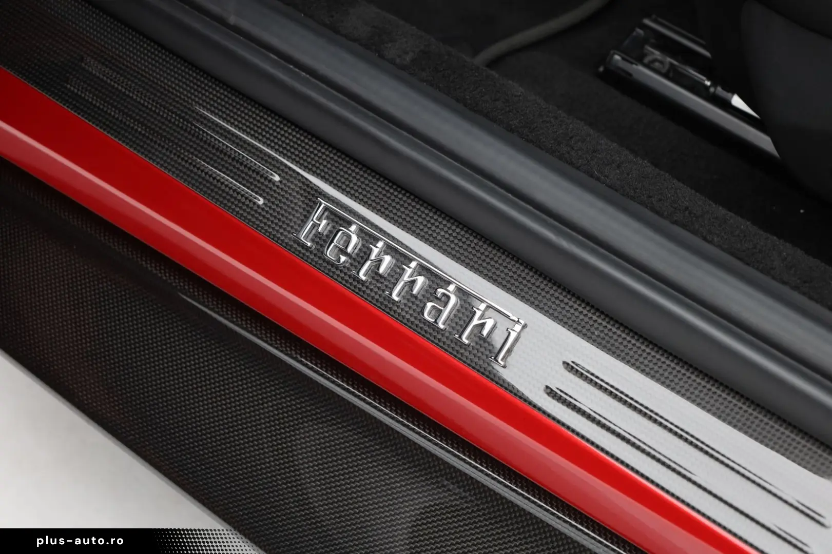 FERRARI Roma Spider - ROSSO IMOLA20