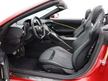 FERRARI Roma Spider - ROSSO IMOLA20